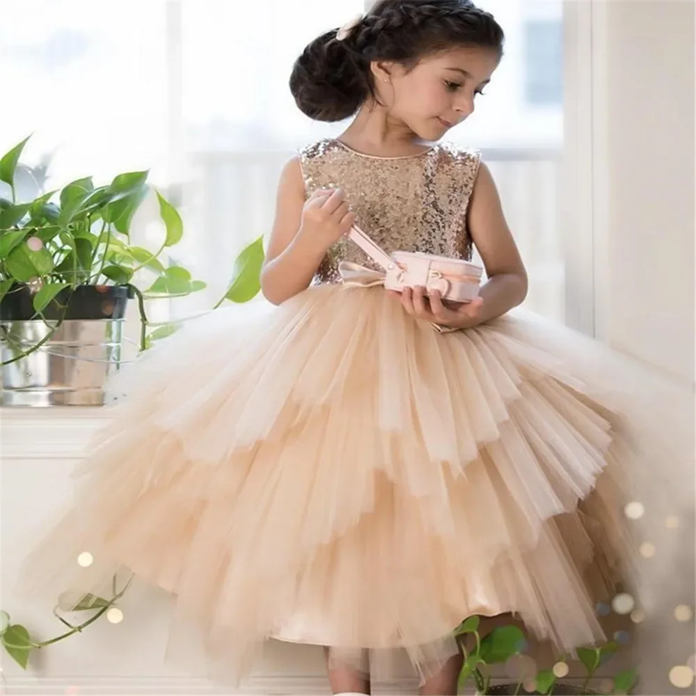 New Flower Girls Dresses High Quality Lace Appliques Beading Ball Gowns Beading Floor Length Pageant First Communion Dresses