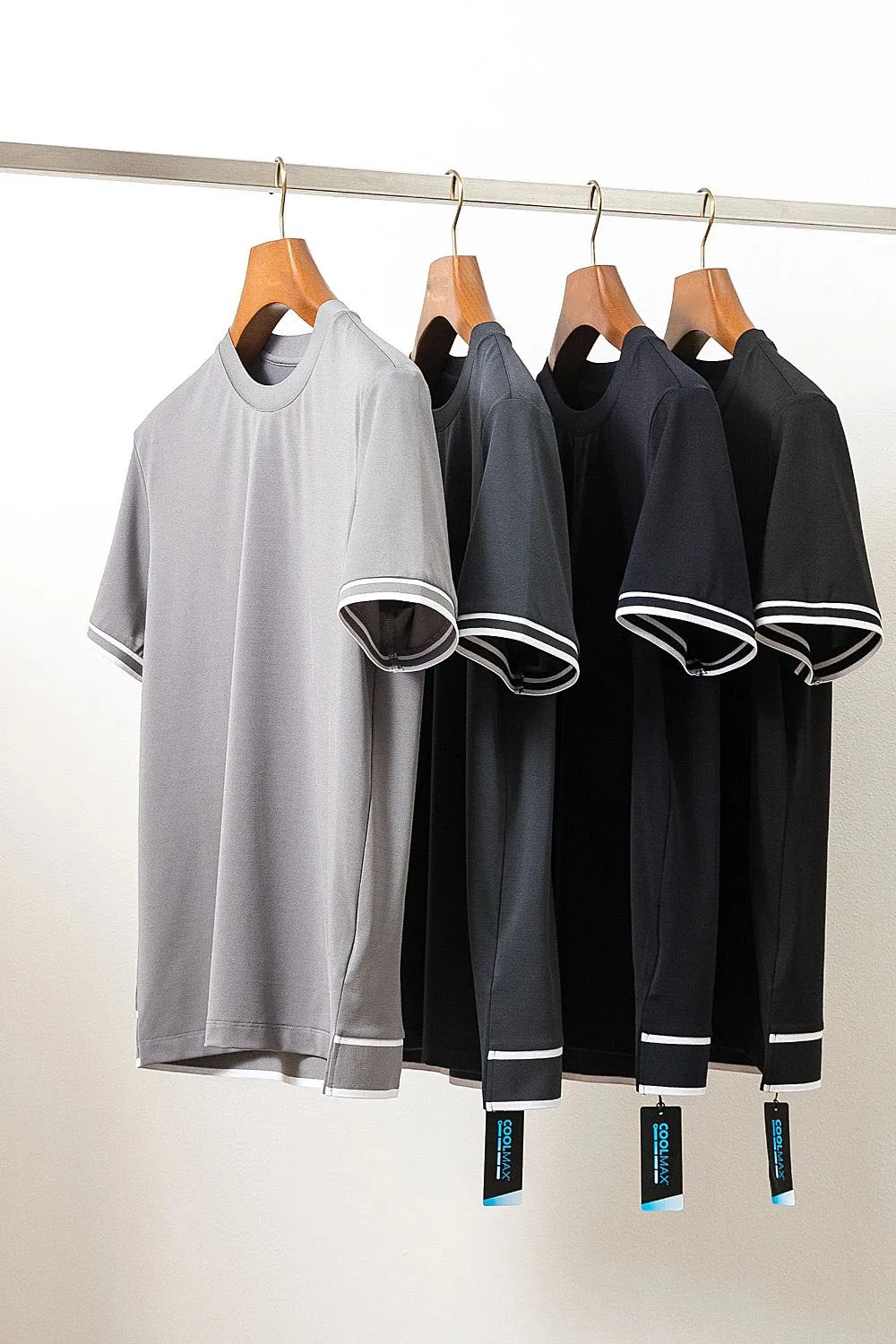 

High-End Coolmax Cooling Fiber ort Sve Knitted T-irt Men's Color Faionable Urban round Ne Youth Summer Top