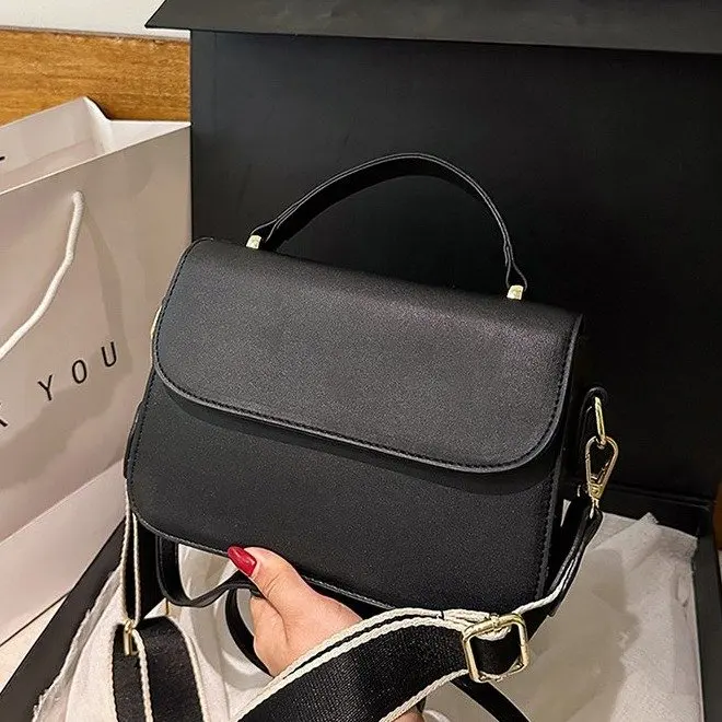 Autunno nuova 2589 tendenza leggera moda di lusso semplice design di nicchia versatile borsa a tracolla per pendolari retrò