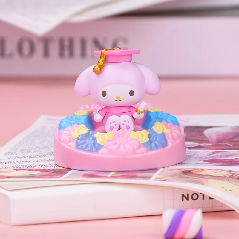 Sanrio Family Trendy Blind Box Toy Jeugd Herdenkingsbloem Serie Kitty Cat Hello Kitty Melody Kuromi Model Ornament Toy