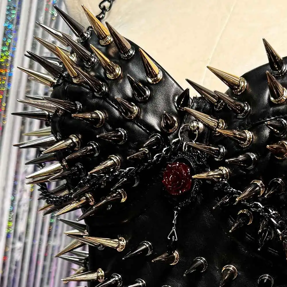 Camisola de cuero PU Chian Grunge Vintage DIY Y2K Halter TOPS Emo gótico E-Girls Spike tachonado remache Punk Rock Harajuku