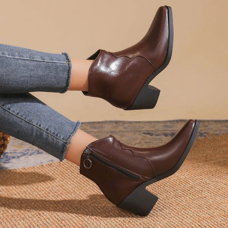 2024 Winter New Fashion Western Cowboy Ankle Boots Female Casual Platform Pointed Toe Designer Slip-On High Heels Women’s Shoes