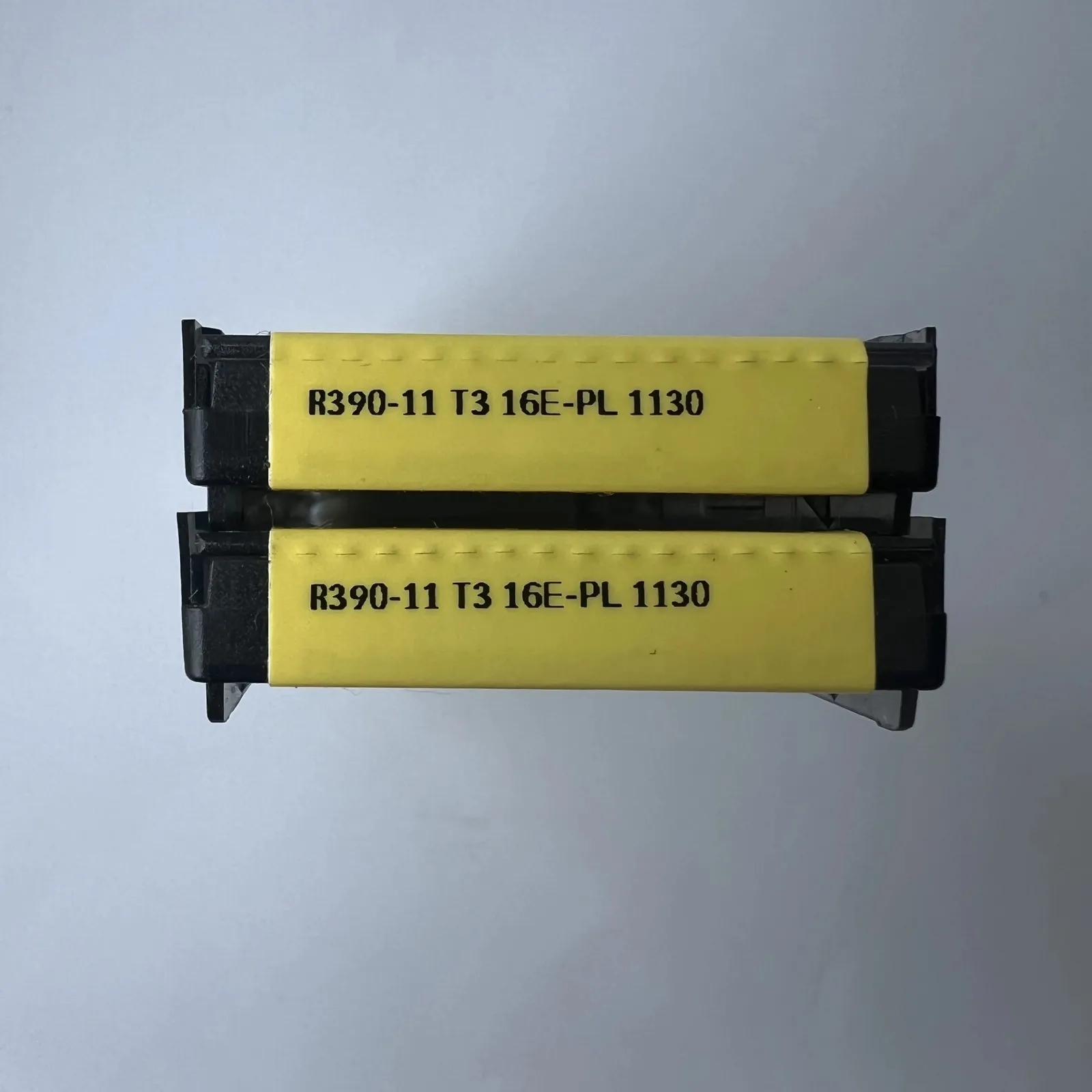 SANDVIK / R390-11T316E-PL 1130 / شفرة CNC من سبائك الصلب 10 قطع #1