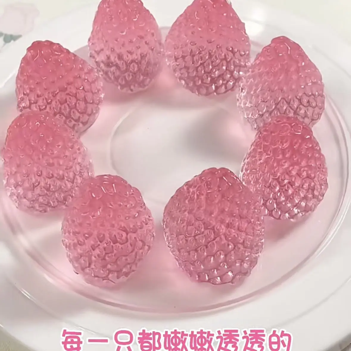 Mochi Strawberry Squishy Toys Soft 3D Pink Fruit Squeeze Party Relaxed Relief Sensory Squishies Clear Simulation Toys Kids Gift