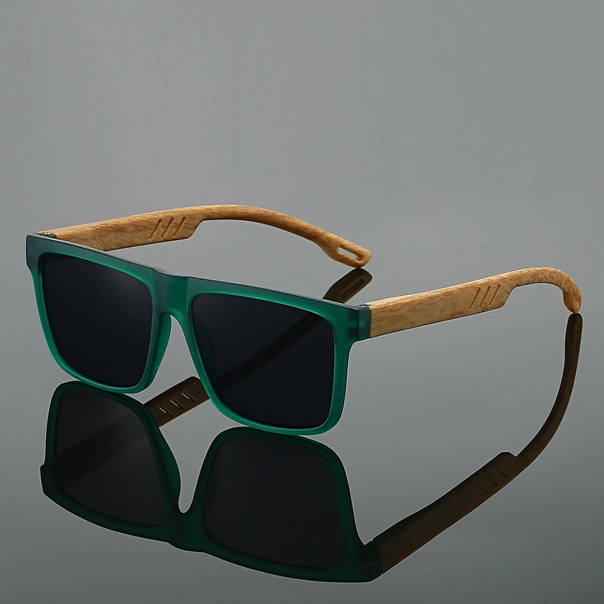 KAMMPT Vintage Square Sunglasses Men Retro Mirror Outdoor Casual Sun Glasses Women New Fashion Brand Design Anti-UV Decor Shades