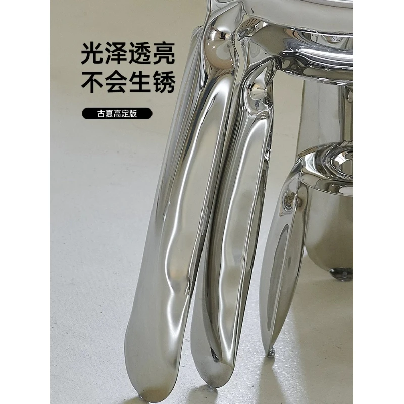 Mirrored Metal Fluid Art Stool, Irregularly Shaped Liquid Silver Creative Side Table, Modern Light Luxury Sculptural Stool