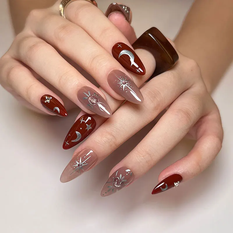 24pcs/box Wearable Burgundy Star and Moon Crow Manicure Fake Nails