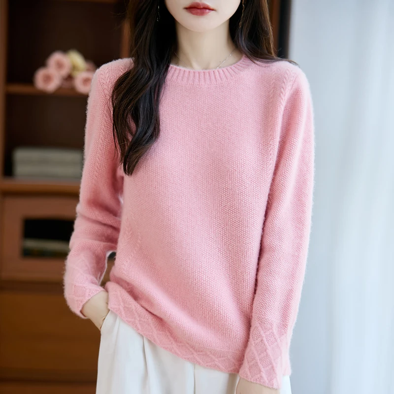 Round neck pure cashmere sweater women's solid color thick sweater pineapple needle knit bottoming shirt.