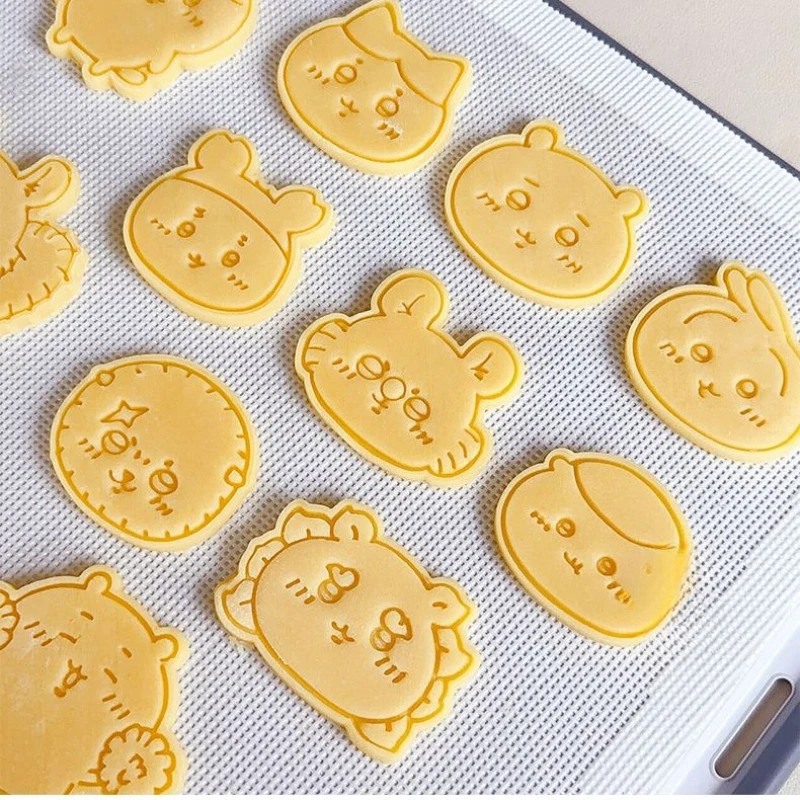 Anime Cartoon Kawaii Chiikawa Plastic Cookie Mold Compression Moulding New Style Originality Practical Easy To Clean Fashion