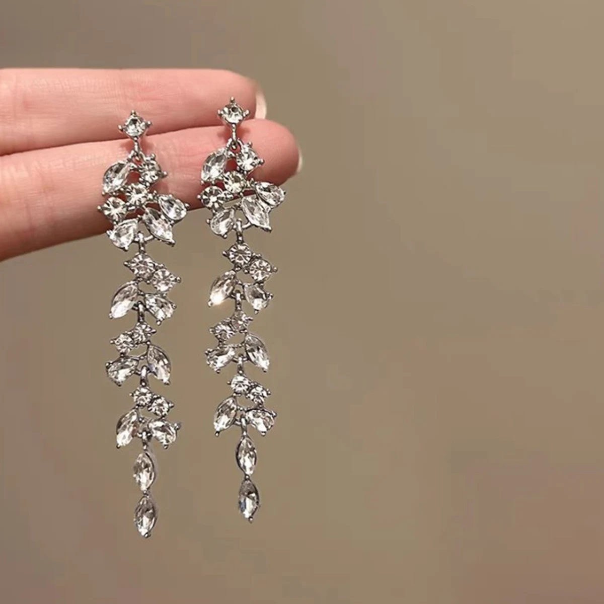 2 Pieces Of Women\'s Wheat Ear Long Tassel Full Diamond Earrings With A Retro Style, Popular On The Internet-4340