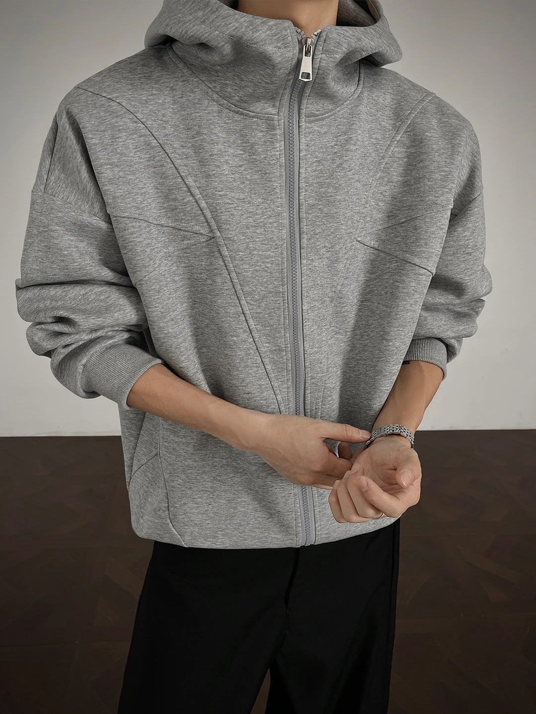 

Мужской свободный повседневный кардиган-свитшот в американском стиле с деконструированным пэчворком для осени