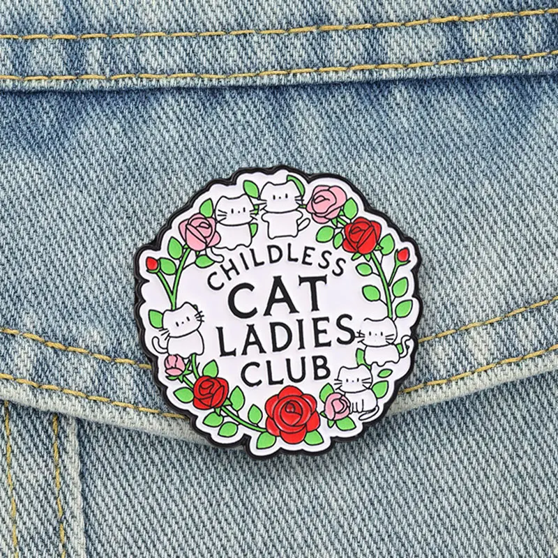 Childless Cat Ladies Club Badge Funny Cute Kitten Rose Wreath Enamel Pins Feminist Brooch Accessories Decor Gift