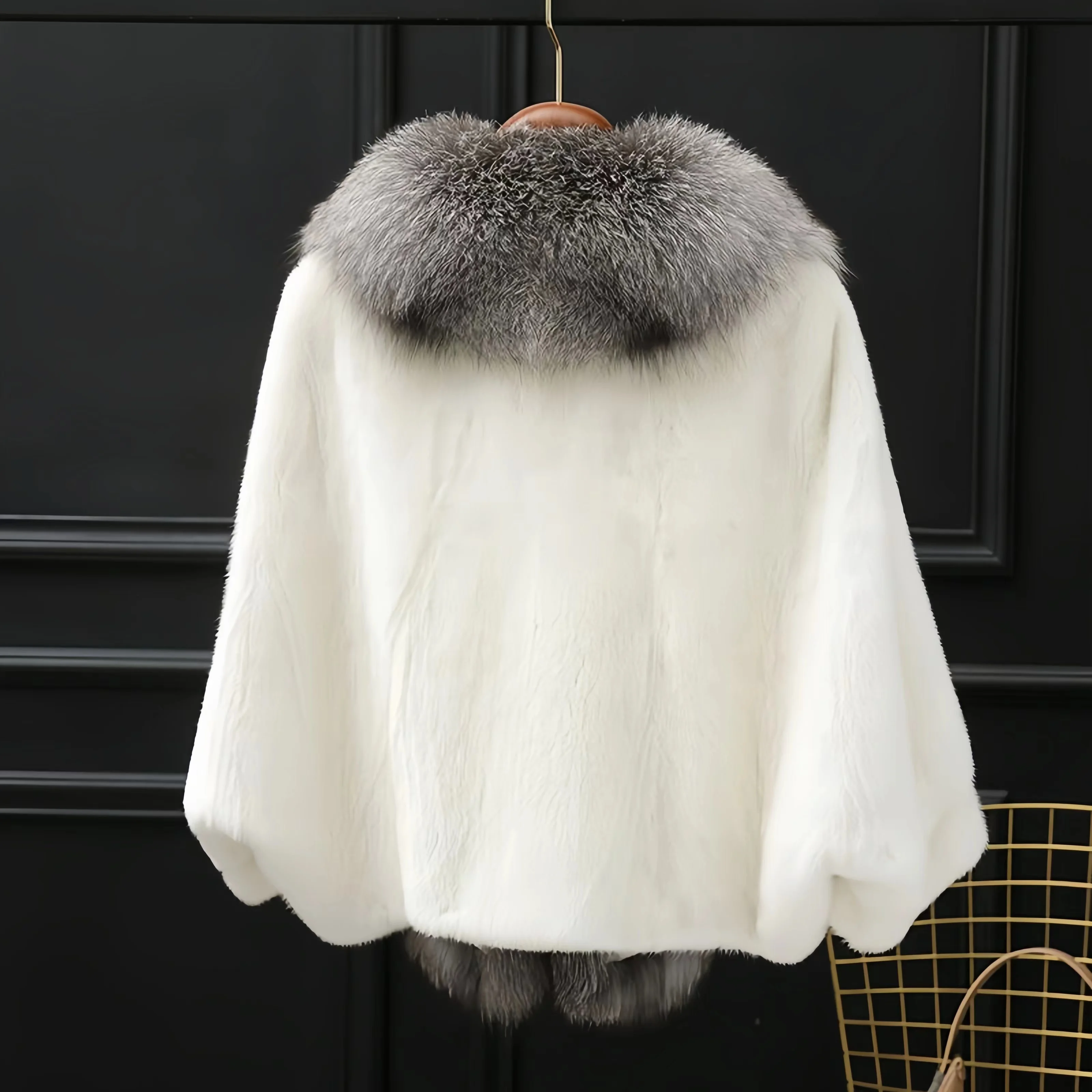 Faux Mink Fur Coats for Women, Fox Fur Collar Jacket,Female Loose Thicken Warm Clothes, Batwing Sleeve, High Quality, Winter