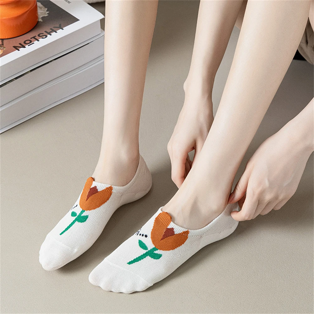 New Women's Summer Tulip Korean Invisible Boat Socks Silicone Anti slip Shallow Mouth Plant Short Sokken Dropship