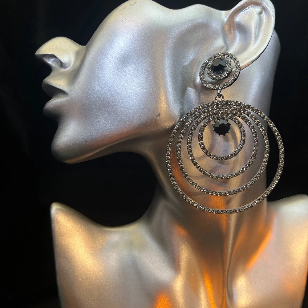 

Преувеличенные серьги с цирконом, женские индивидуальные серьги с черным кругом, тяжелые роскошные серьги-капли, креативный дизайн, большие серьги