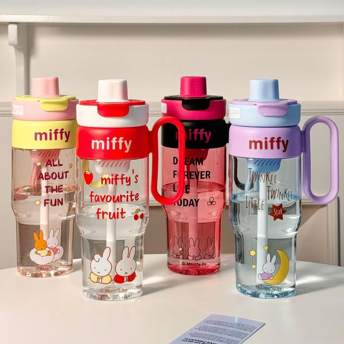 

Miffy Kawaii мультяшная чашка для воды большой емкости, летняя соломенная чашка с высоким уровнем внешнего вида, двойное питьевое съемное отделение для чая