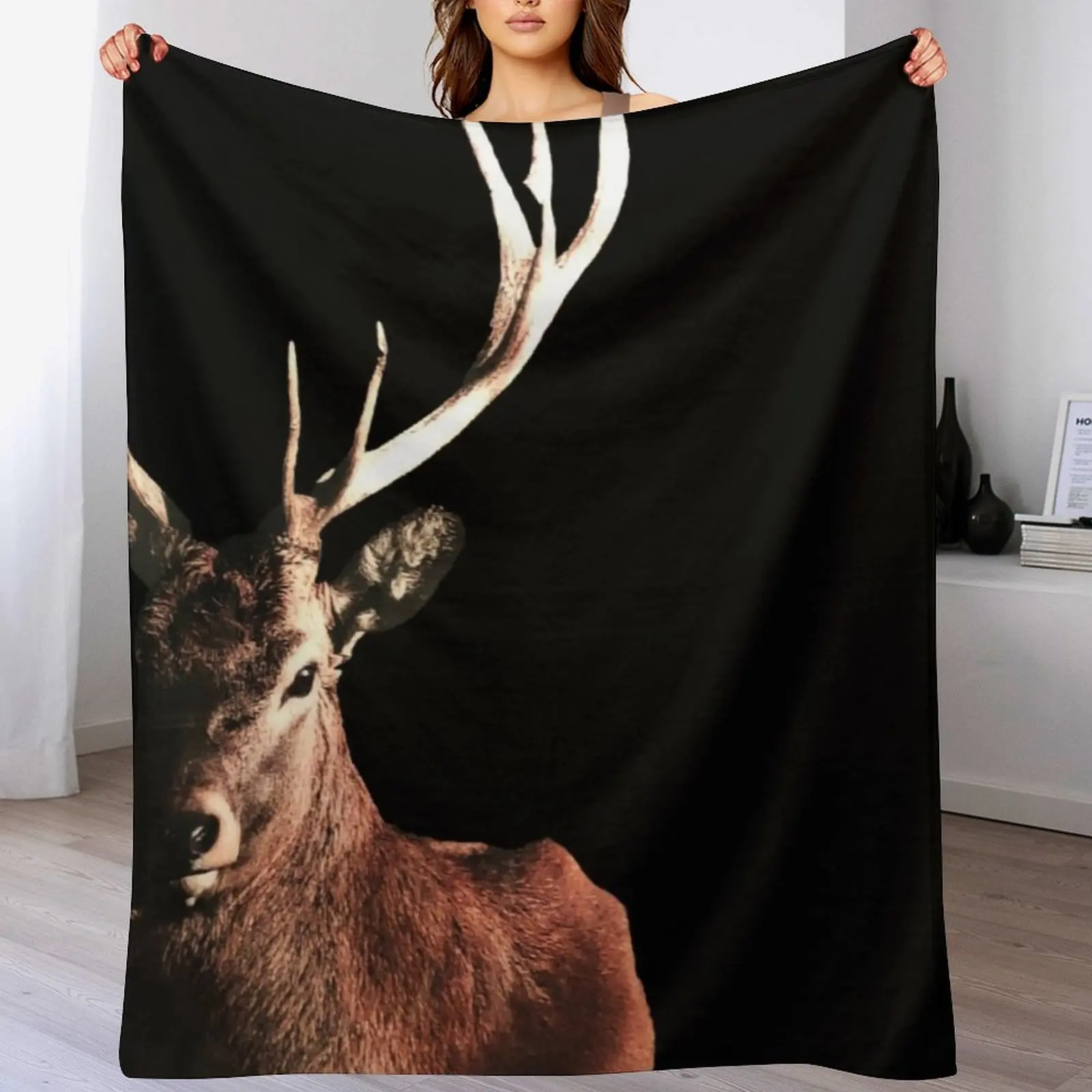 Buff Deer - Lindy Focus Icon Throw Blanket Heavy Winter beds Blankets