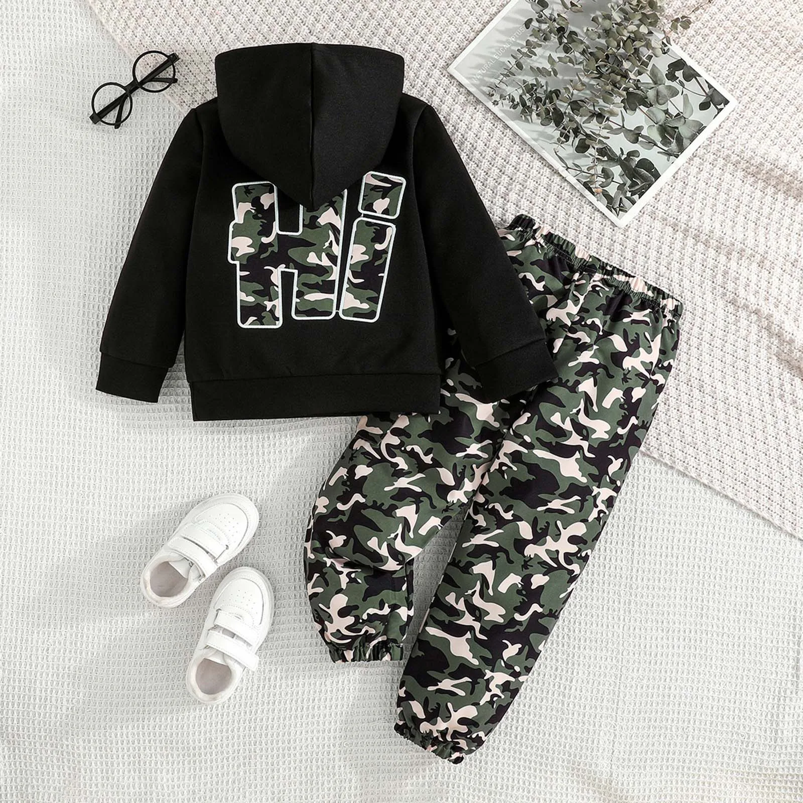 

Baby Boy Outfit Set Black Hooded Sweatshirt Camouflage Print Long Pants Fashionable Casual Two Piece Set baby boy clothes