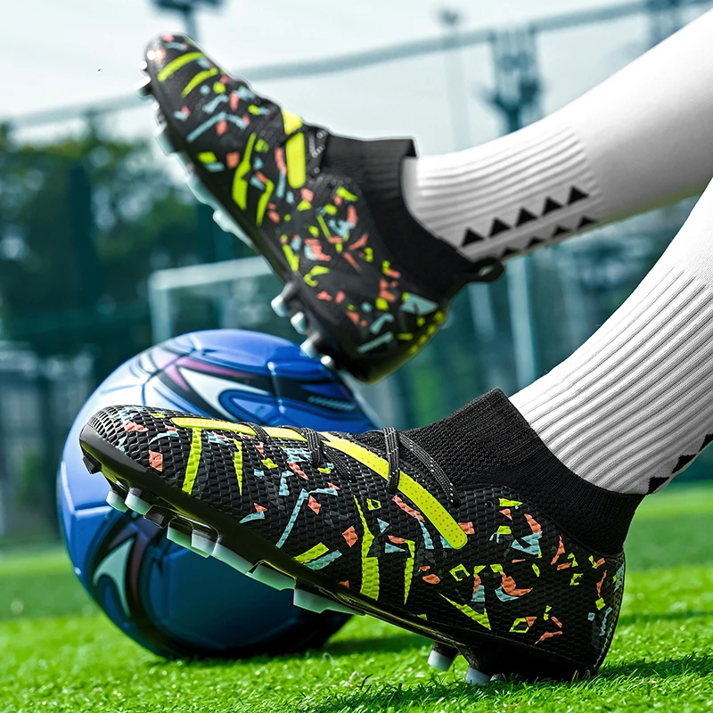 Men Football Boots Professional Field Original Adult Casual Outdoor Ultralight Male Soccer Grass Shoes Society Football Shoes