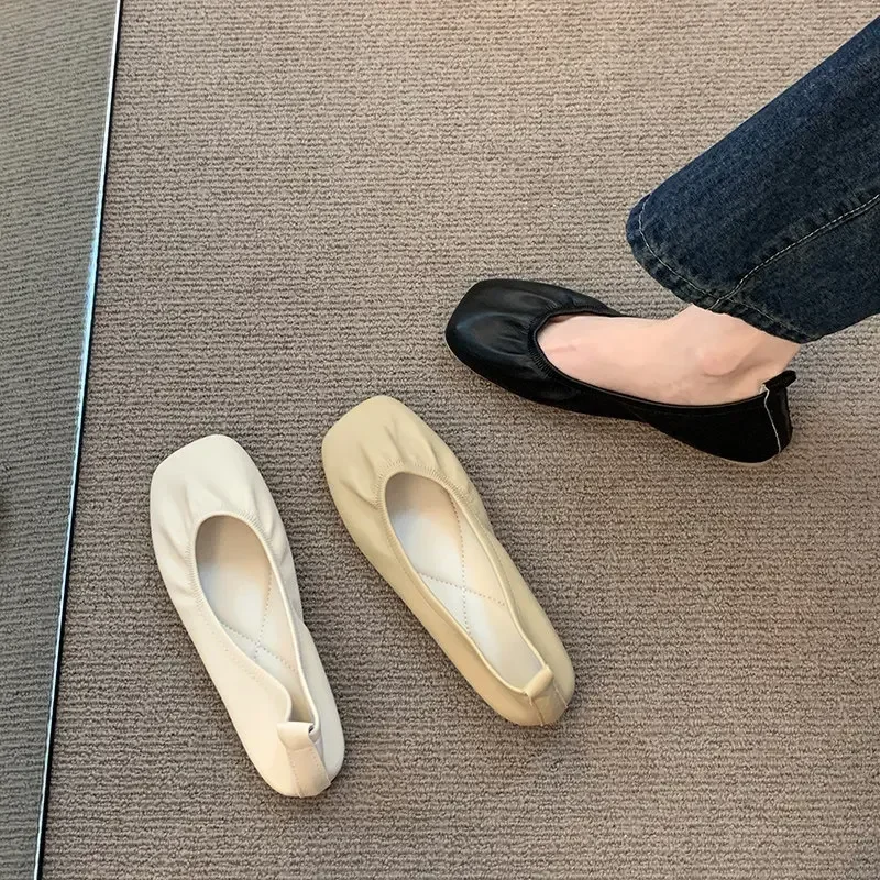 Damen-Ballerinas aus weichem Leder, bequeme Slipper mit eckiger Zehenpartie, Modell 2026, Street-Style, lässige Alltags- und Freizeitschuhe, Slipper – Detail 10