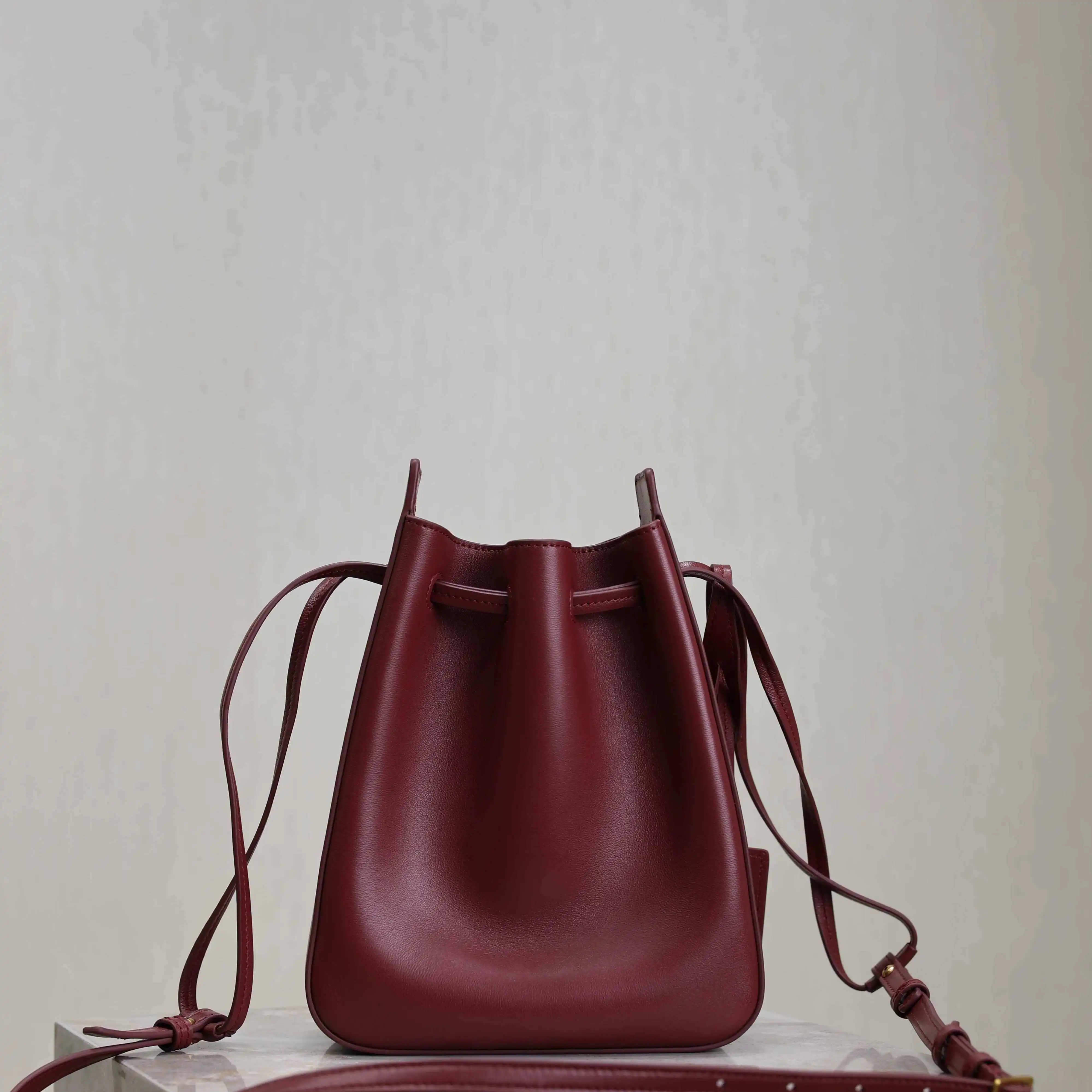 

2025 сумка-ведро на шнурке из натуральной кожи с регулируемым ремешком, большая вместительная сумка через плечо для женщин, модная повседневная сумка