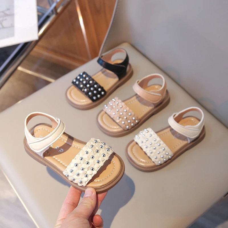 Toddler Girls Leather Sandals with Shiny Rivets 2026 New Summer Beach Wedding Kids Sandals Soft Sole Simple Daily Wear Age3-5