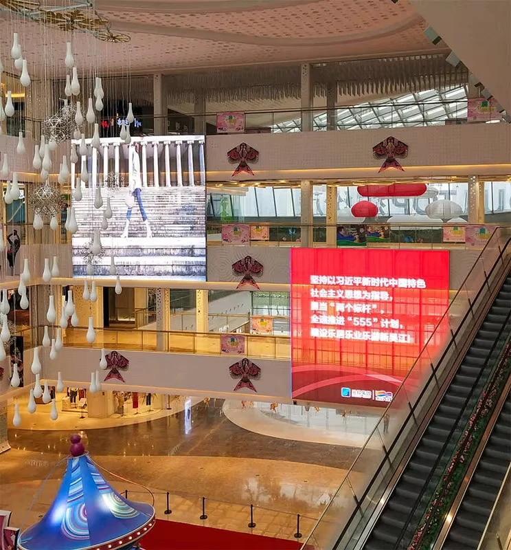 LED Transparency Store Window Advertising Led Display P3.91 Curtain Chrisman Window display Transparent Led Screen