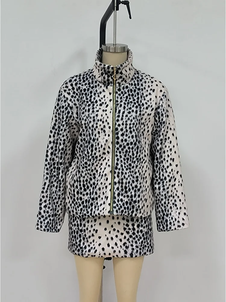 Damen Leopardenmuster Kunstpelzjacke mit Reißverschluss, Stehkragen, Kurzer Schnitt, Locker Geschnittener Flauschiger Mantel, Vintage Street Casual Damen-Oberbekleidung – Detail 2