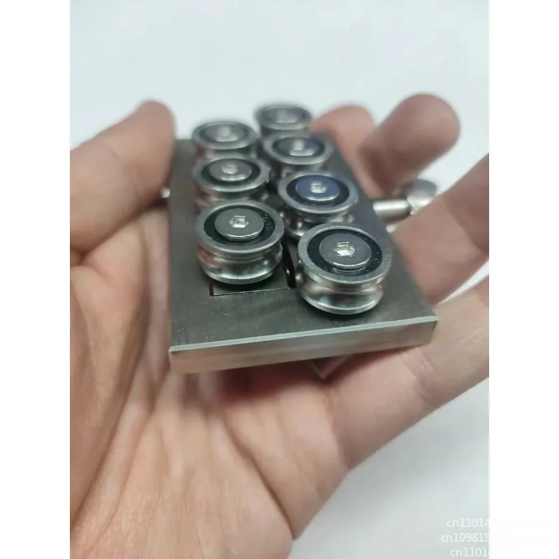Manual Cable 7-Wheel Straightener 1-2.5MM Copper Stainless Steel Iron Wire Straightening Machine