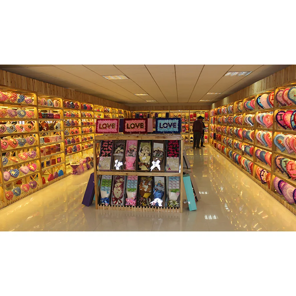 

18Pcs Simulated Rose Gift Box Scented Soap Flowers Romantic Decoration for Bedroom Study Exhibition Hall Holiday Present