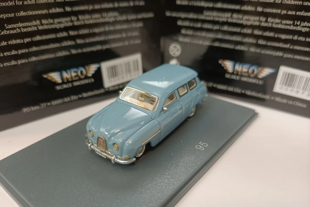 Neo 1:87 Saab 95 Wagon 1964 Vintage Car Simulation Limited Edition Resin Metal Static Car Model Toy Gift