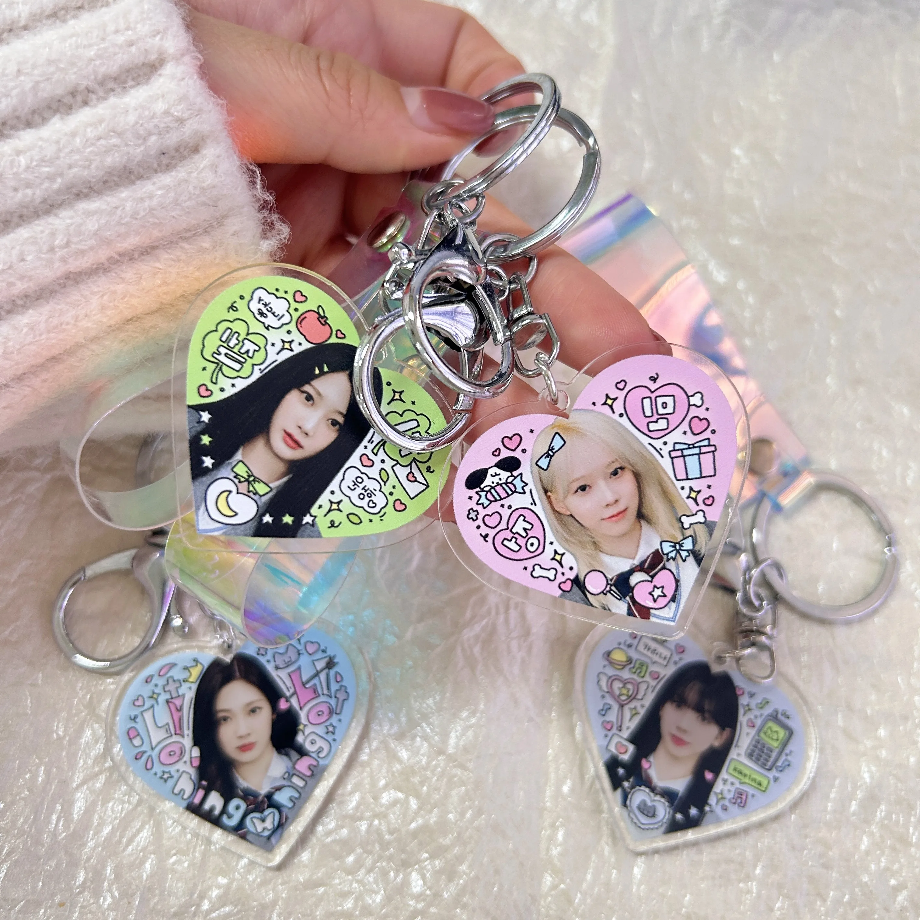 2Pcs/Set KPOP NINGNING WINTER KARINA GISELLE Laser Keychain Heart INS Style Keyring Pendant Creative Bag Accessories Fans Gift