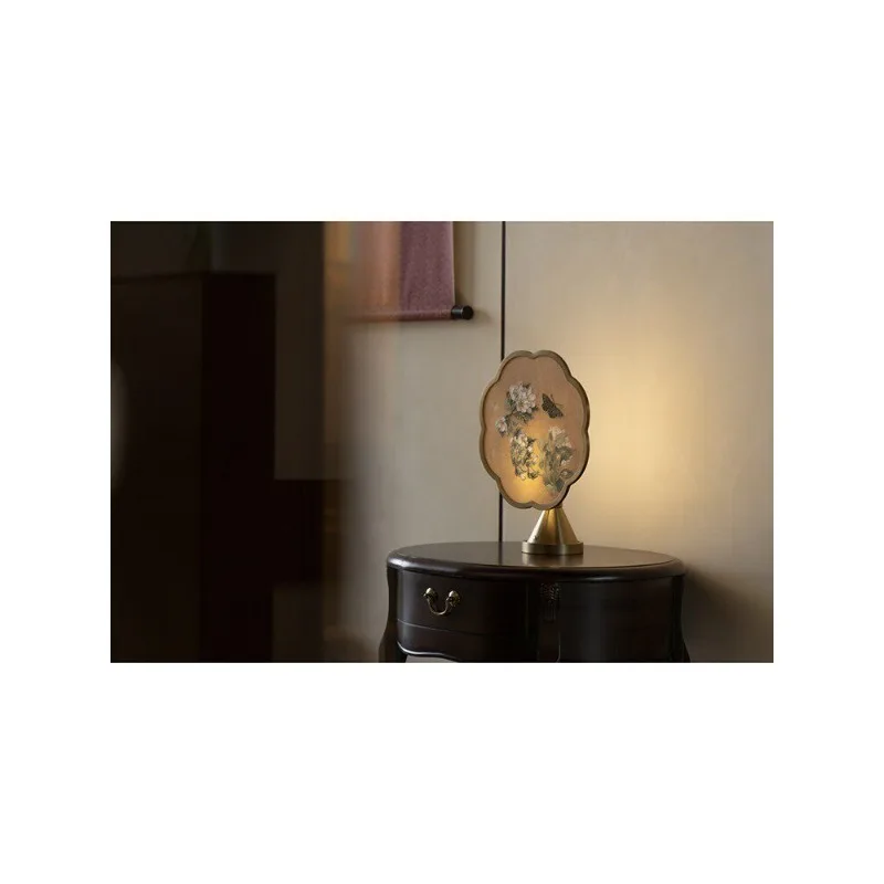 Screen lamp embroidery new Chinese wireless touch desk lamp ornament