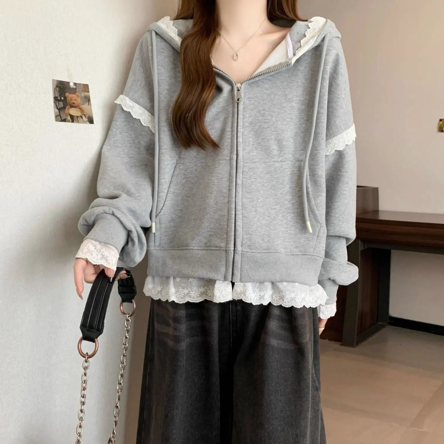 Cappotto in felpa con cappuccio in pizzo dolce impiombato per donna in autunno e inverno Nuovo cardigan slim