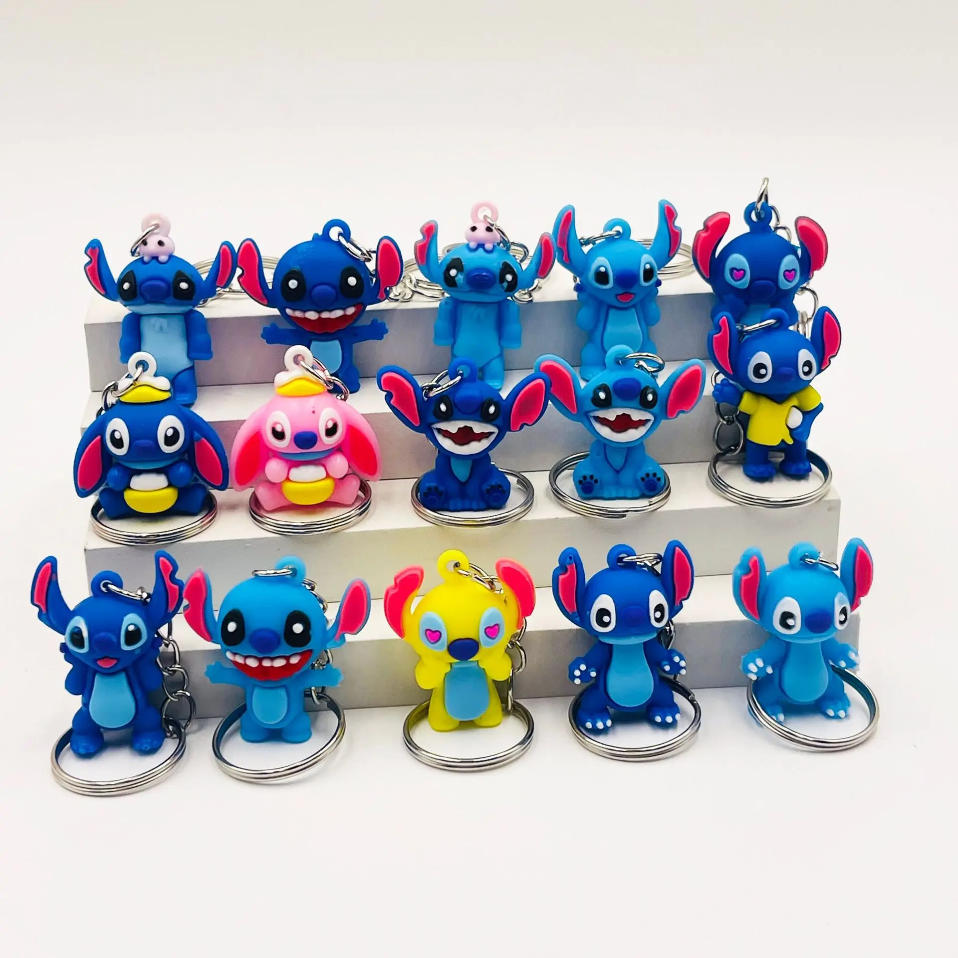 10 pçs aleatório 2.5-4.5cm ponto chaveiro estatueta de plástico macio criativo pvc interestelar carro do bebê chaveiro pingente presente