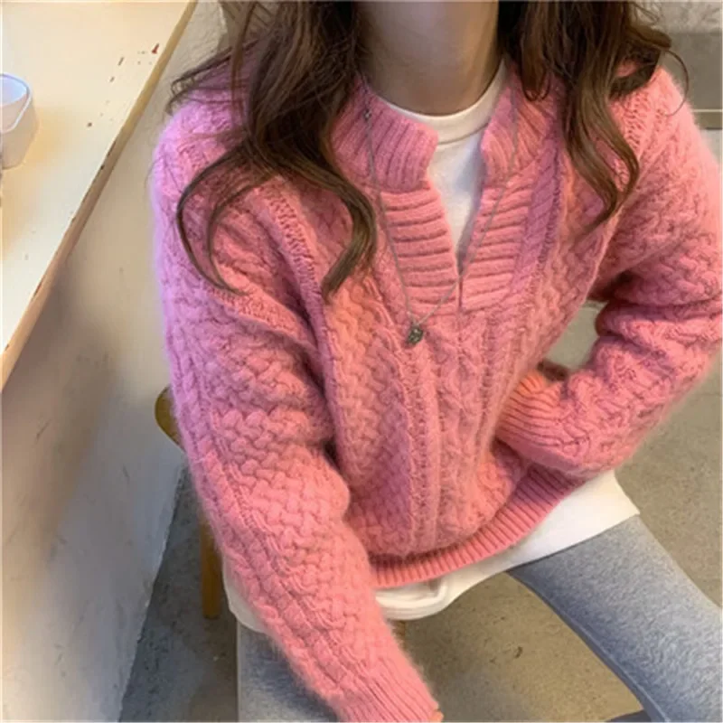 

2024 Ladies Elegant and Sweet Outing Streetwear Winter Fashion Pullover V-neck Retro Chic All-match Solid Color Sweater