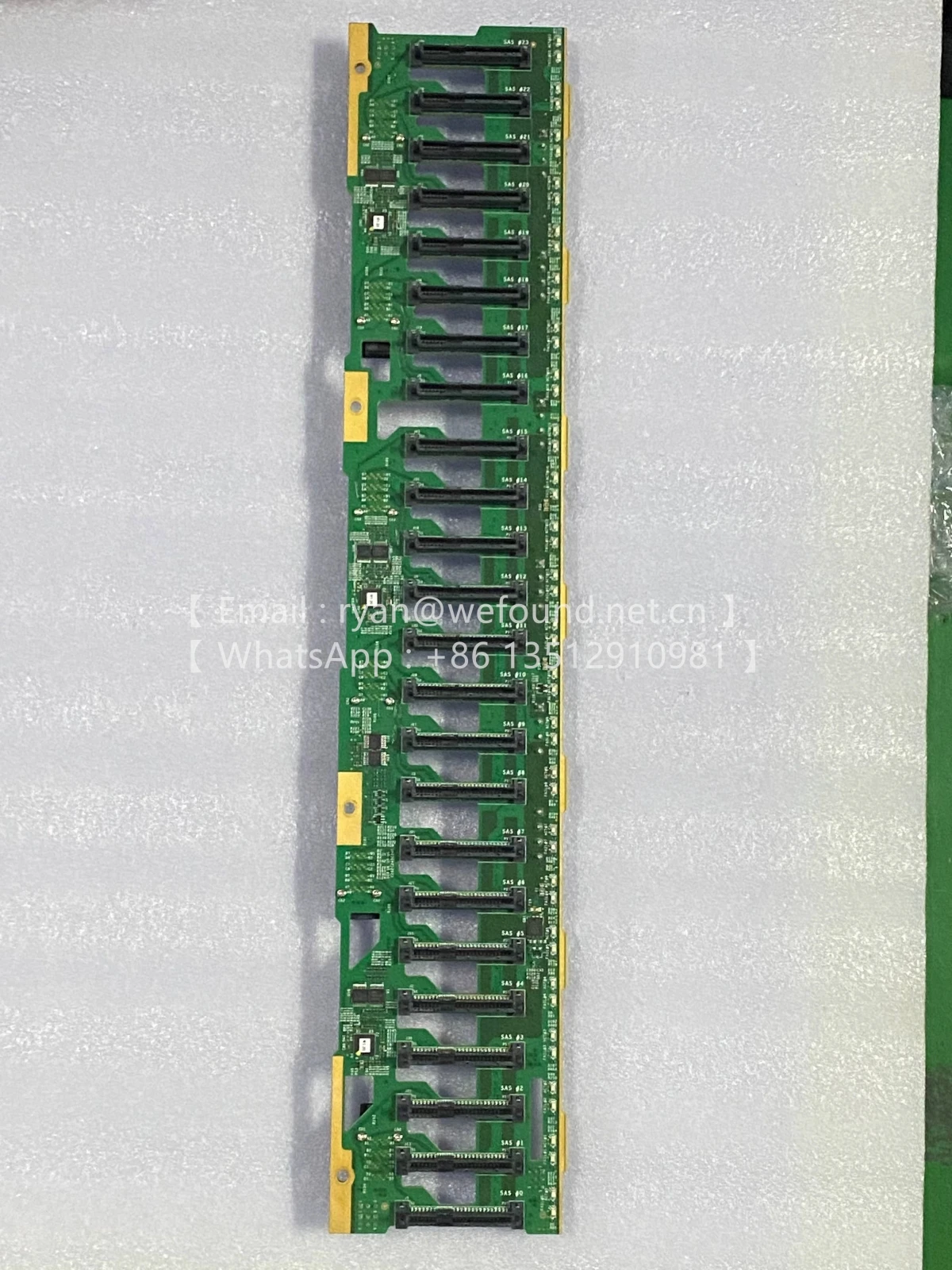 BPN-SAS3-216Aバックプレーン