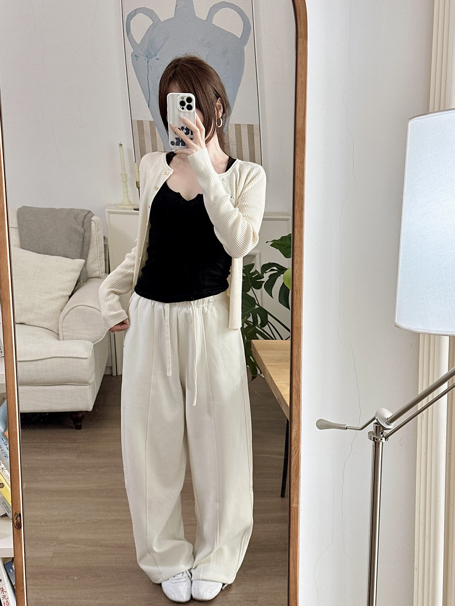 

Весенние прямые спортивные брюки с эластичным поясом и шнурком, повседневные брюки в элегантном стиле, свободного кроя, женские брюки с параллельными линиями