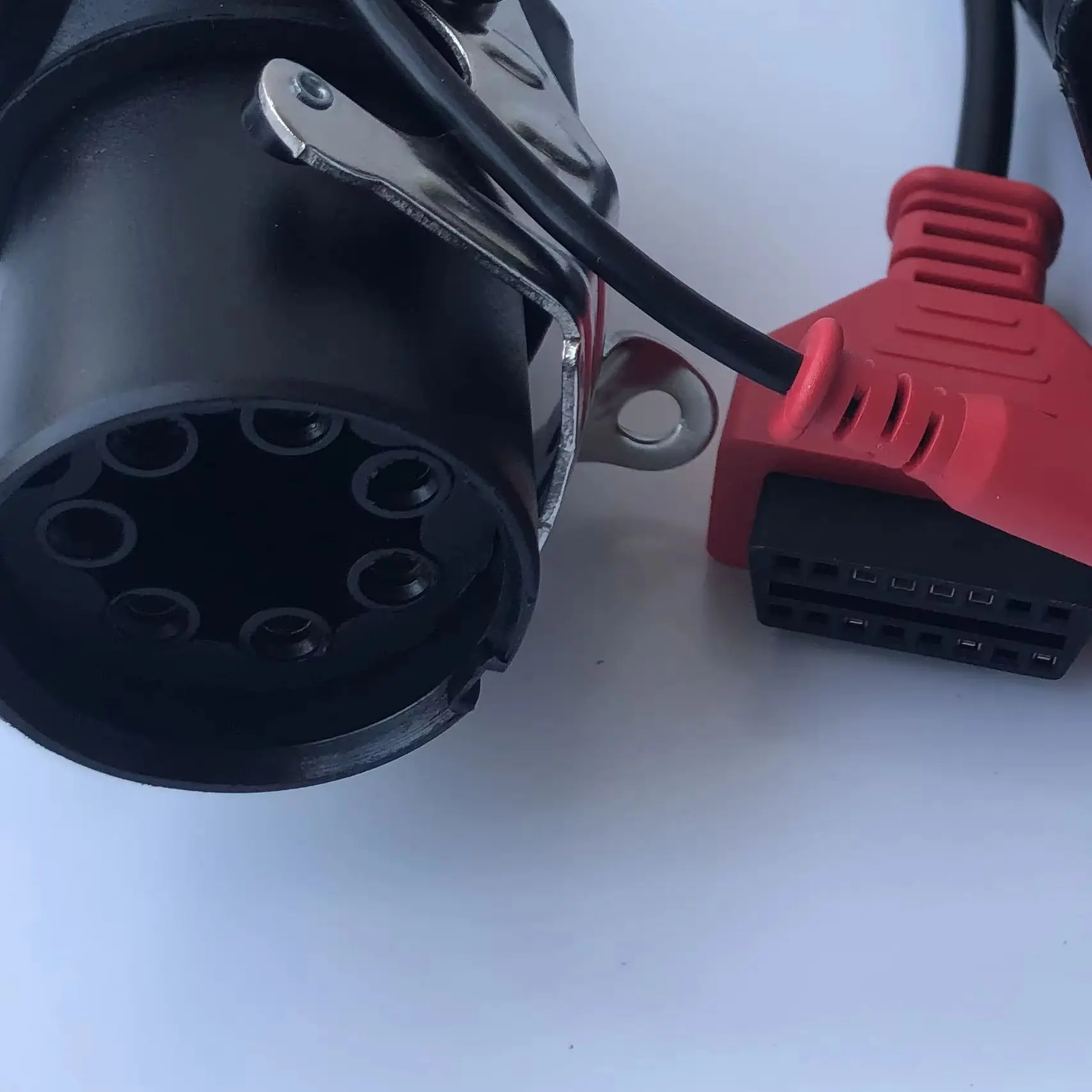 cable-adaptateur-ebs-iso-7638-obd2-pour-diagnostic-de-remorque-compatible-avec-autocom-et-autres-vehicules-utilitaires-pour-bosch-et-autel