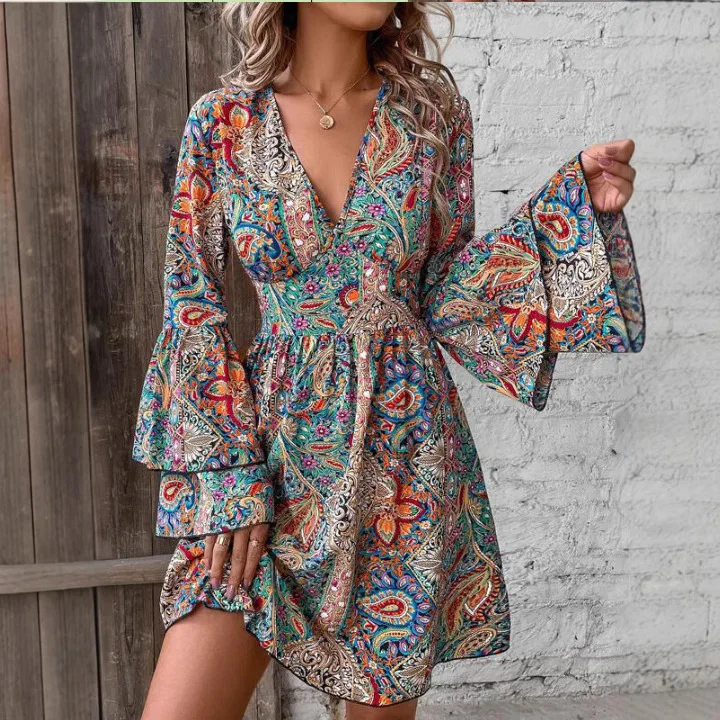 

2025 New Fashion Elegant Women's Printed V-Neck Flared Sleeve Dresses