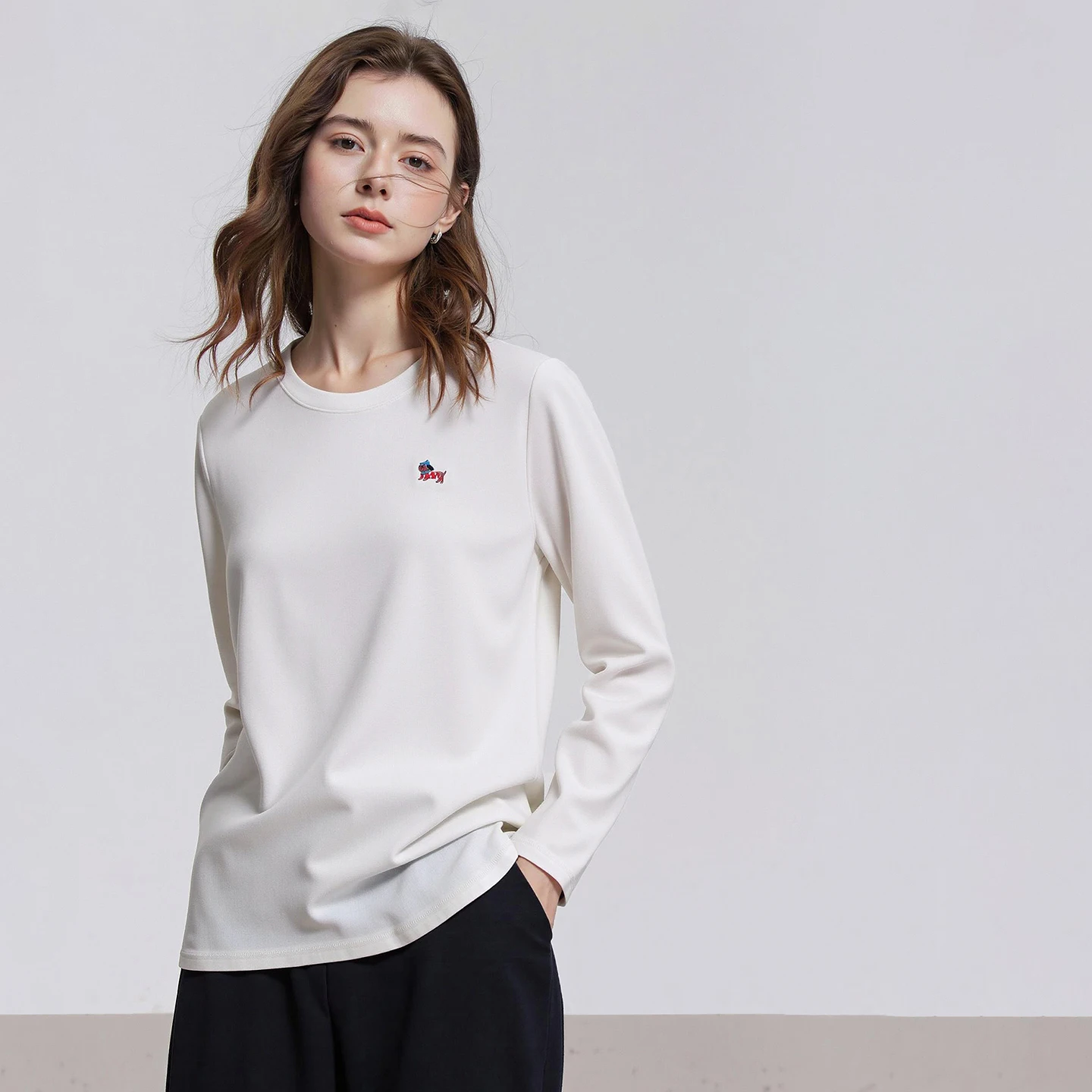 TOYOUTH Women's Long-Sleeve T-Shirts 2026 Autumn NewAsymmetric Cartoon Dog Embroidery Soft Cotton Casual Base-Layer Top