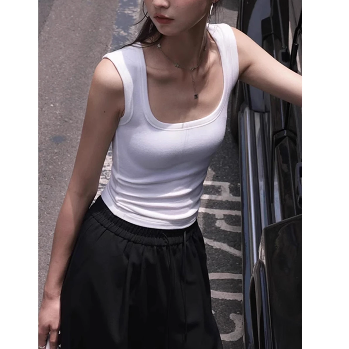 Cseta Regata Fena de Aodão Puro com Decote em U, Alta Elasticidade, Estilo Curto, Roupa Interior com Alça Fixa