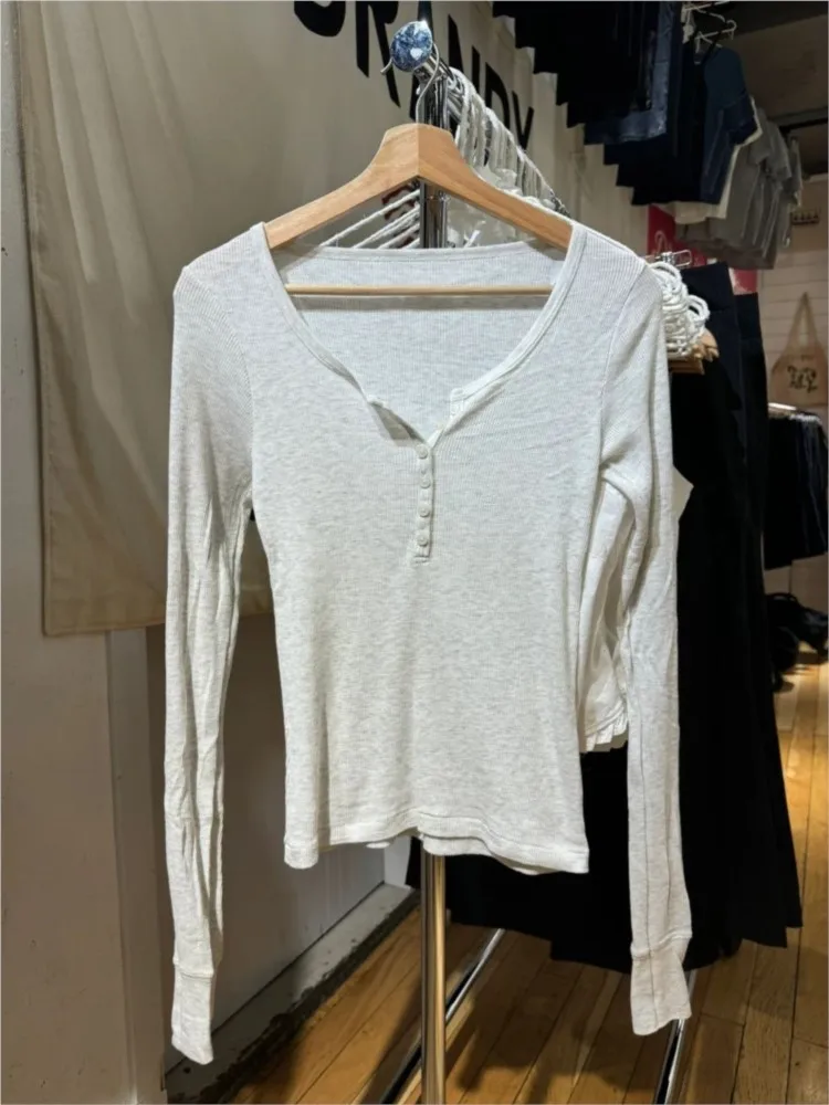 New Buttons Ribbed Slim Long Sleeve T-shirts Women Autumn O-Neck Cotton Tshirts Tops Female Simple Basic Tees Shirt Y2K Clothes