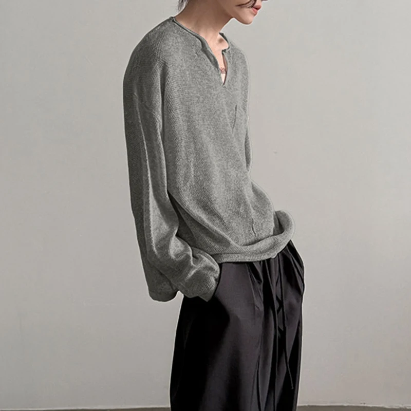 INCERUN الرجال تي شيرت بلون الخامس الرقبة طويلة الأكمام عادية الذكور المحملة القمم الشارع الشهير 2025 فضفاض الكورية نمط موضة الرجال الملابس