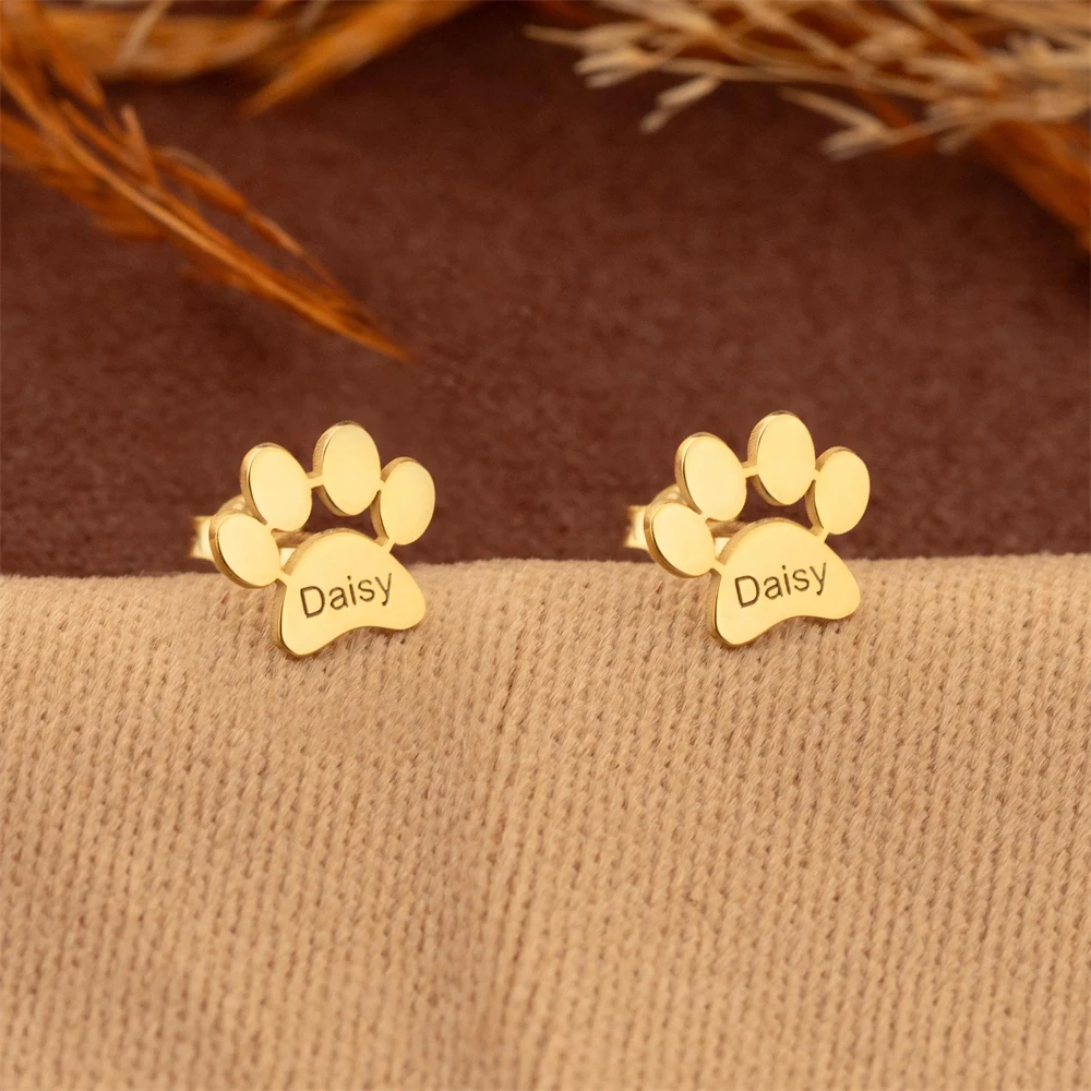 Custom Engraved Name Paw Print Stud Earrings Personalized Pet Cat Dog Paw Earrings for Women Jewelry Pet Lovers Remembrance Gift