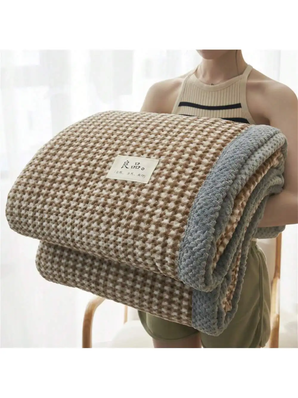 

Japanese Style Plain Striped Dotted Plush Jacquard Blanket Multi-functional Sofa Cover/throw/bedding Blanket 2023 New Arrival