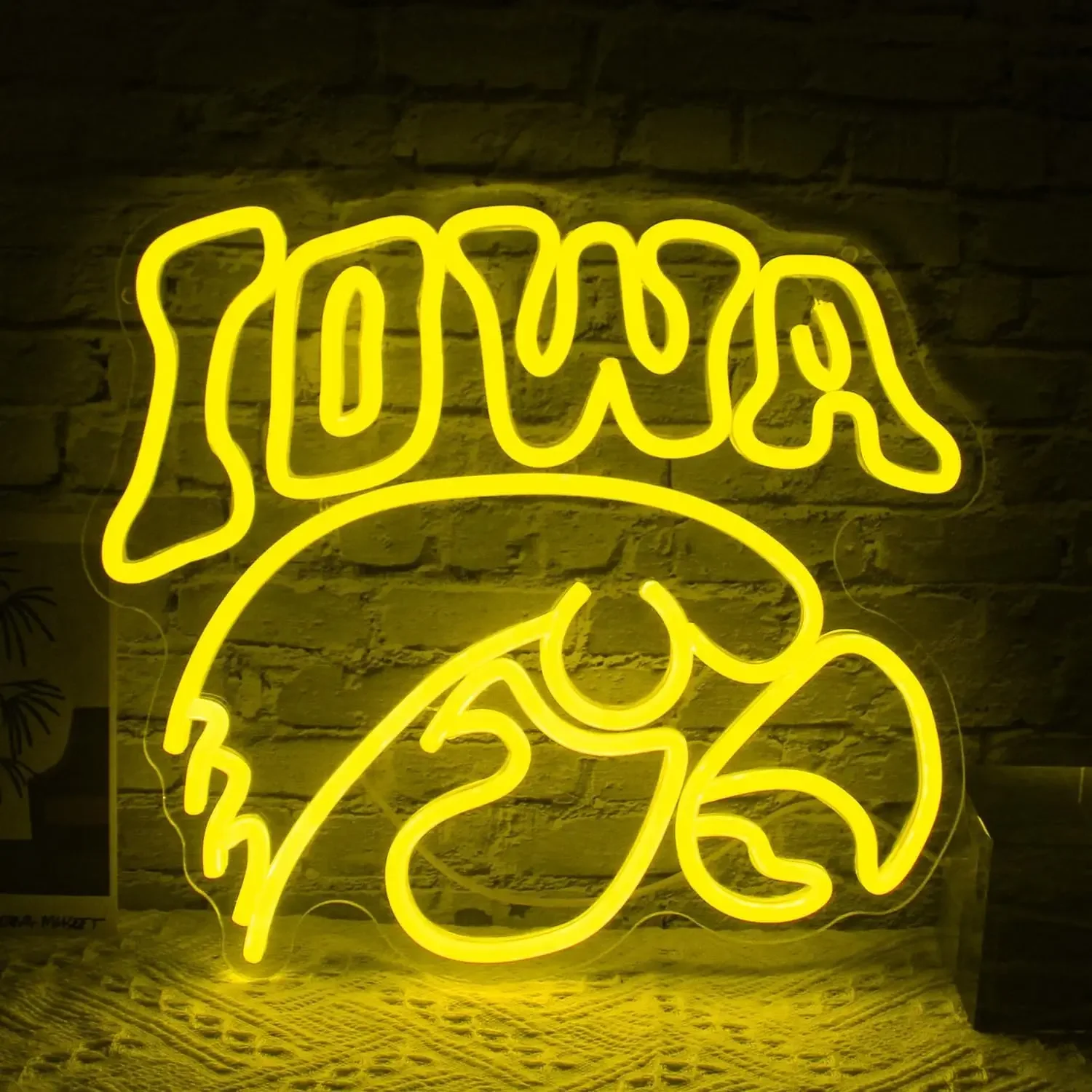 

Iowa Hawk Neon Sign LED Eagle Wall Signs,Iowa Hawk Fan Cave Neon Lights for Fan party, Bar, Club,Birthday Decor Great Gift