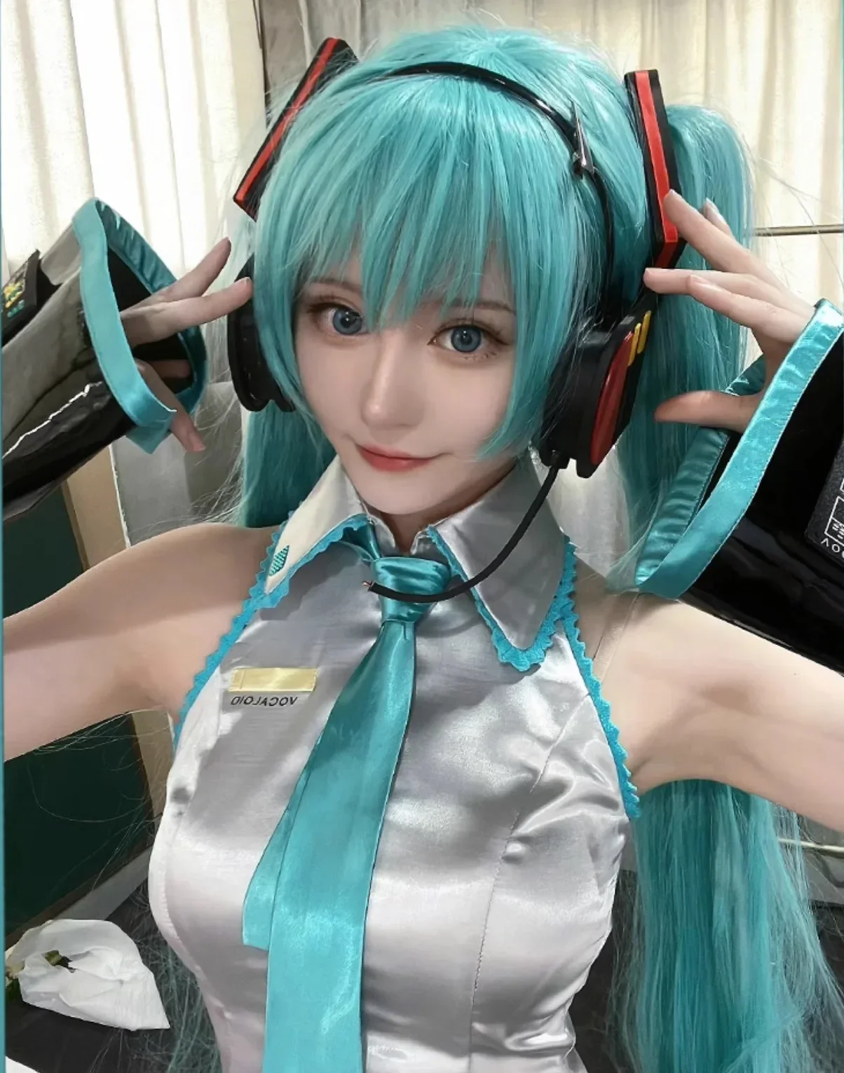 Popular Practical Synthetic Long Green Wig with 2 Ponytails for Women Long Straight Miku Wigs with Bangs for Cosplay Wig for Hal