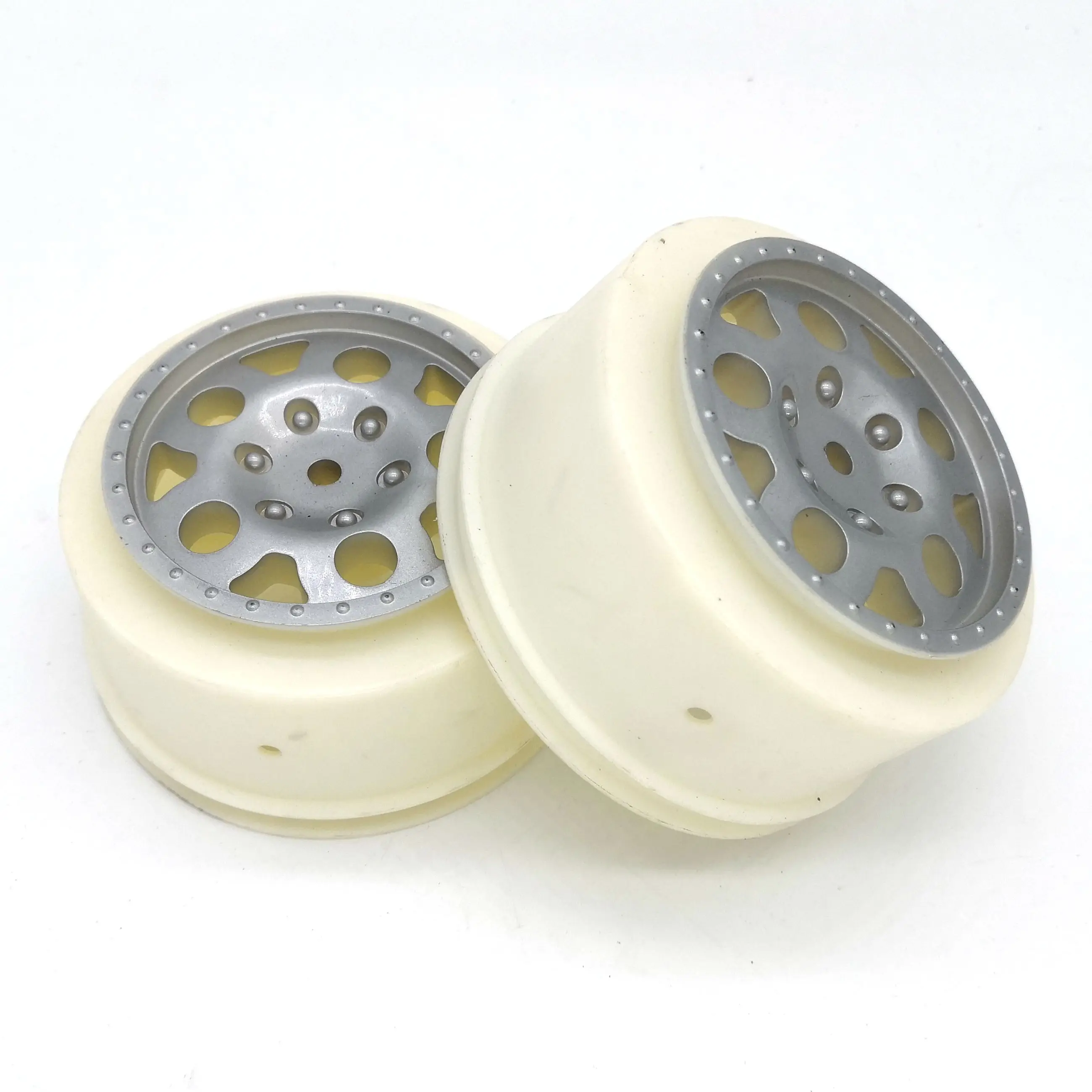 Задние колеса SC10 KMC 9806, серебристые (нешестигранные) для команды Associated