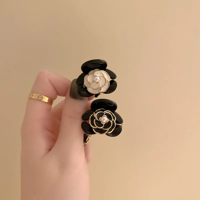 Heallor Black Flower Mini Hair Claws Elegant Temperament Camellia Hair Clip Princess Side Clip Women Girls Fashion Bangs Clips